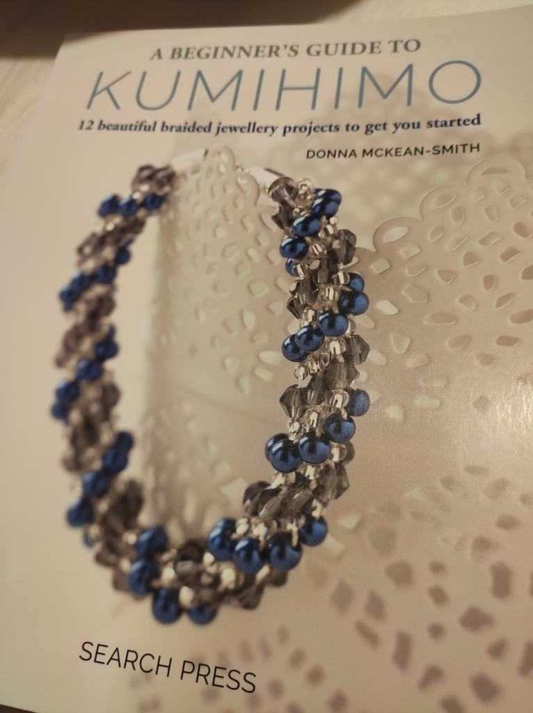 Kumihimo Patterns : Learn The Techniques To Create Beautiful Jewelry:  Kumihimo Instruction Booklet (Paperback)